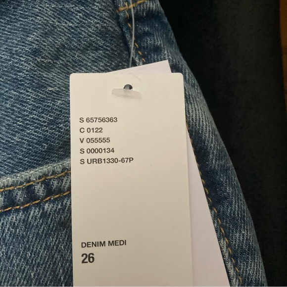 BDG Petite High-Rise Baggy Jean - Picture 5 of 5